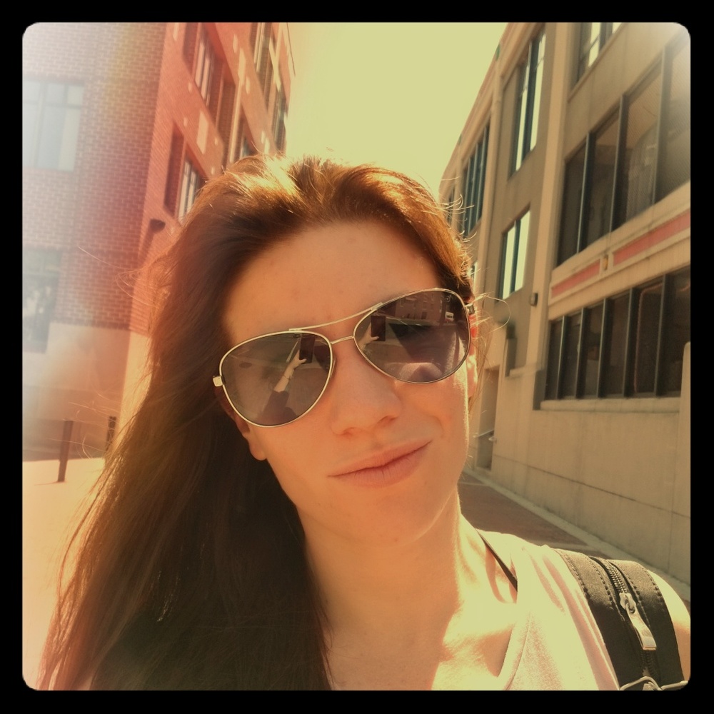 Meet your Posher, Lauren